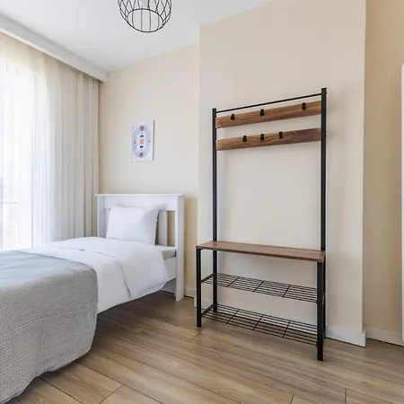 Cozy And Central Flat In Kagithane Apartamento